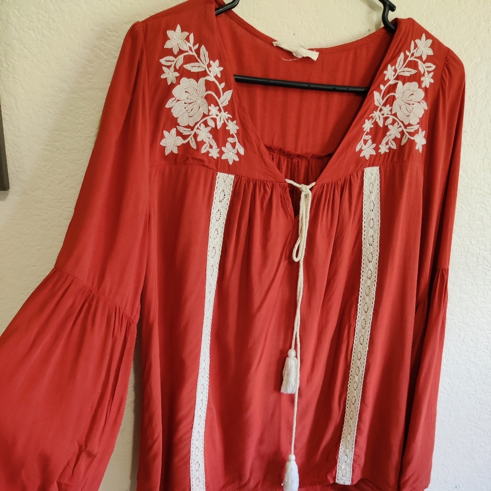 Entro size S top with bell sleeves